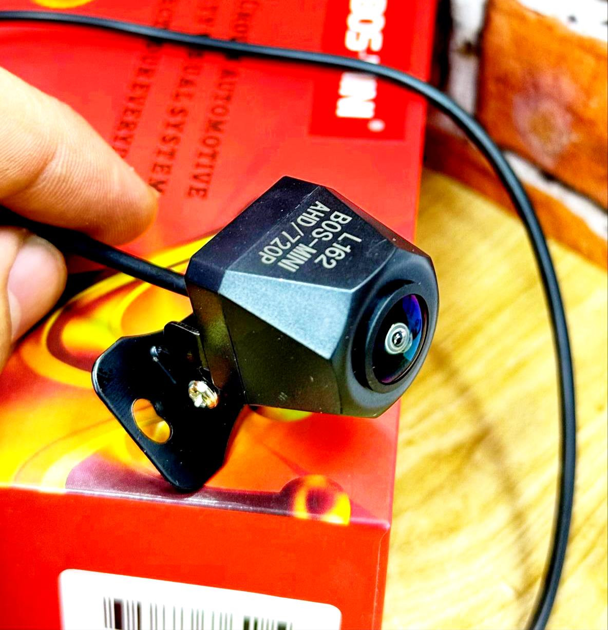 Камера заднего вида L-162